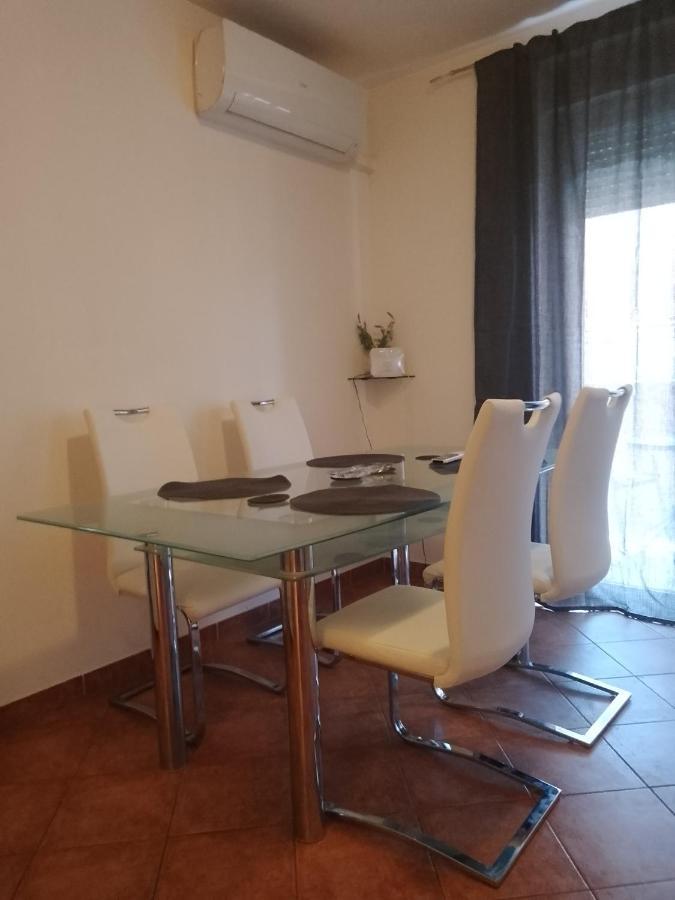 Apartman Lean Pula Ngoại thất bức ảnh