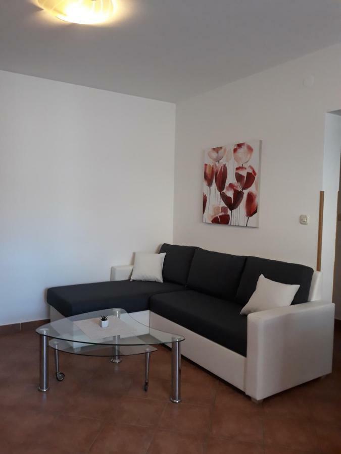 Apartman Lean Pula Ngoại thất bức ảnh