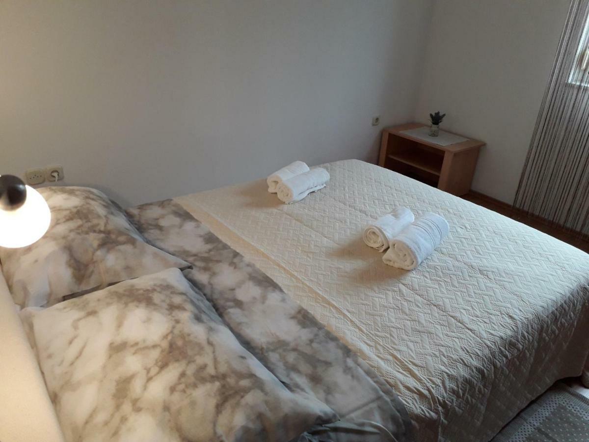 Apartman Lean Pula Ngoại thất bức ảnh