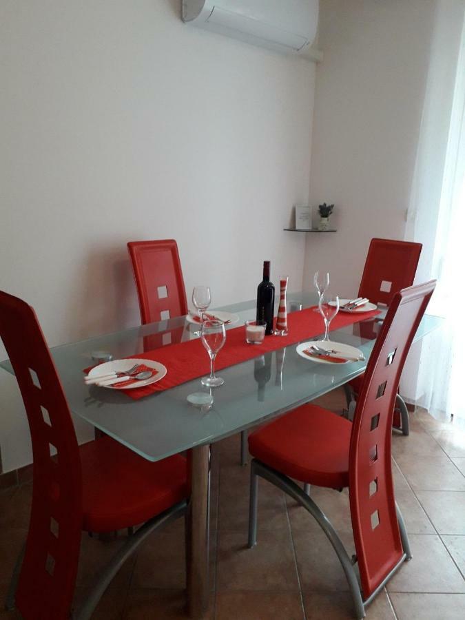 Apartman Lean Pula Ngoại thất bức ảnh